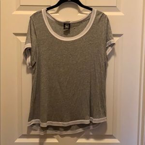 NWOT Bobeau  Ladies Top